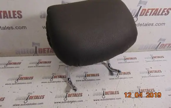 Mercedes-Benz S W220 Rear seat headrest 