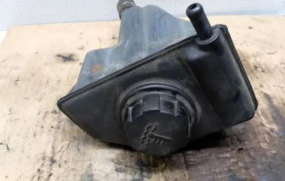 Volvo S40, V40 Coolant expansion tank/reservoir 30804963