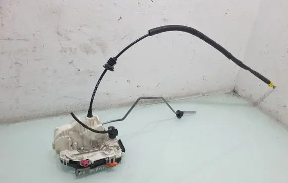 Dodge Durango III Front door lock P68250661AB