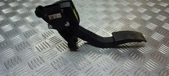 Hyundai i20 (PB PBT) Accelerator throttle pedal JGD341-1J500