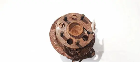 Toyota Avensis Verso Rear wheel hub
