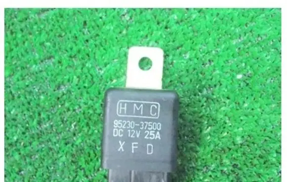 Hyundai Terracan Other relay 9523037500