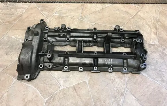 Rocker cam cover