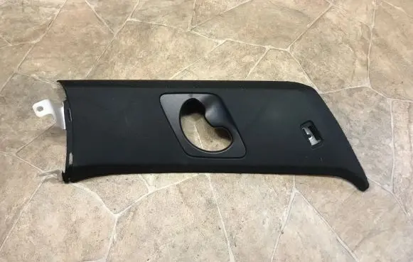 BMW X5 E70 (B) pillar trim (top) 7129755