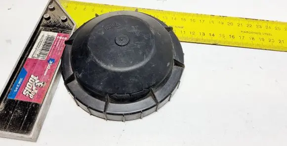 Saab 9-5 Headlight/headlamp dust cover 60975810