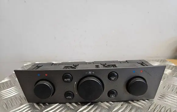 Opel Vectra C Climate control unit 13138196 69560002 EC03200
