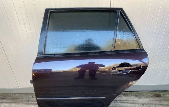Mazda 6 Rear door