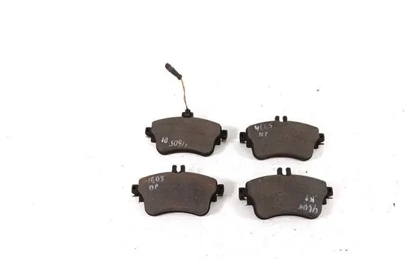 Mercedes-Benz A W176 Brake pads (front) A0004202902
