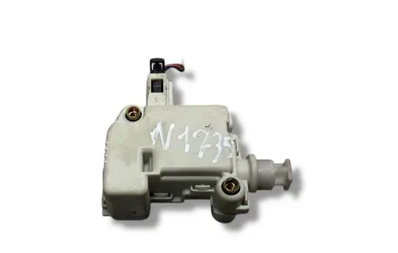 Volkswagen Polo Tailgate boot lock/latch motor 3B0959781C 86113112