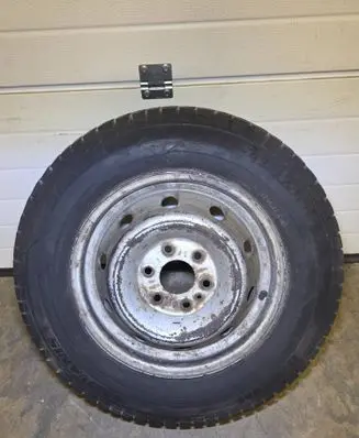 Iveco Daily 4th gen R16 spare wheel 