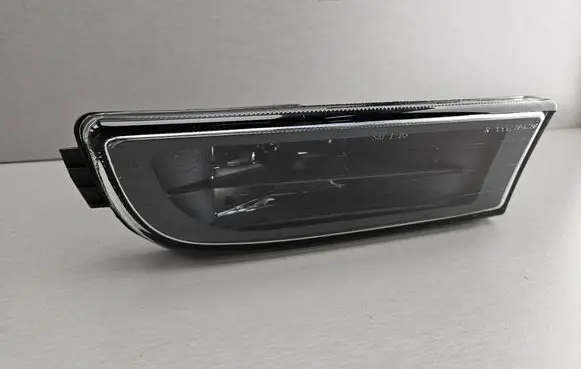 BMW 7 E38 Front fog light 8352024 63178352024