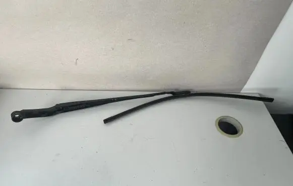 Lexus NX Windshield/front glass wiper blade 84561