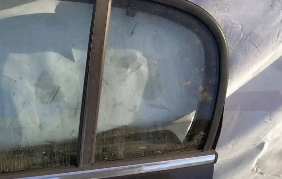 Opel Signum Rear vent window glass 