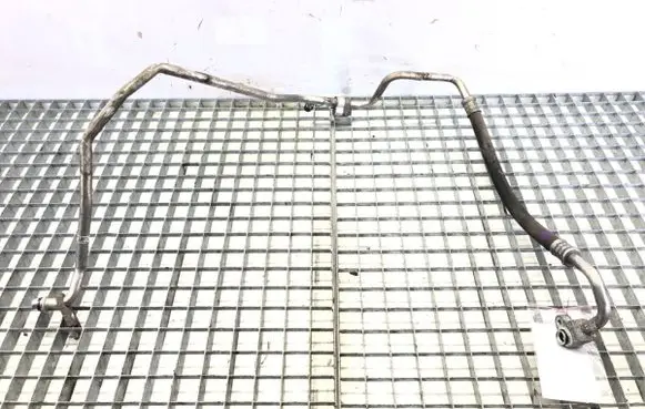 Toyota Auris 150 Air conditioning (A/C) pipe/hose 8870402850