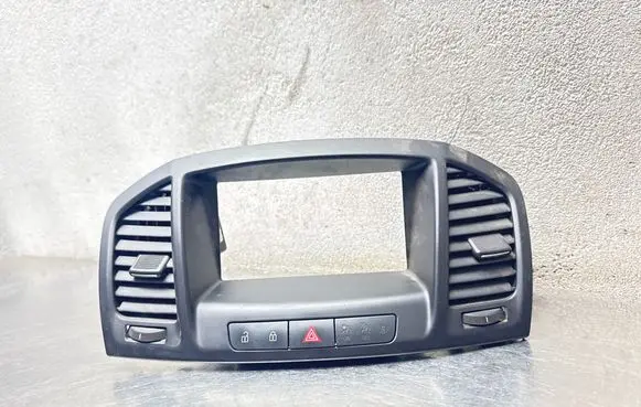 Opel Insignia A Dash center air vent grill 13274793