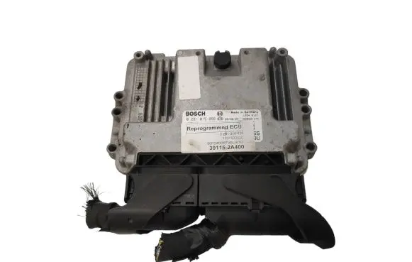 Hyundai i30 Engine control unit/module 391152A400 0281015866 1037503820