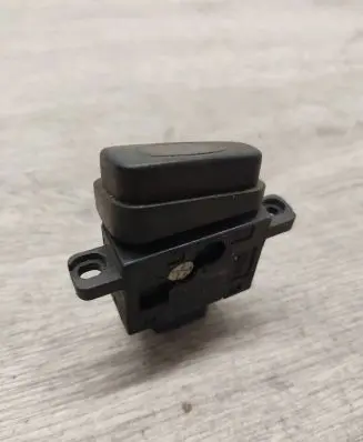 Volkswagen Golf III Hazard light switch 6611 CA85