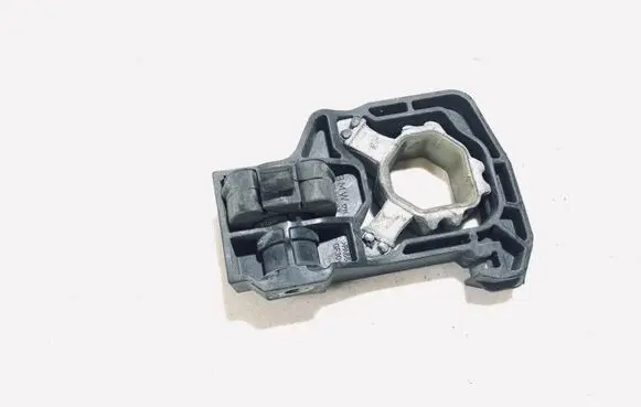 BMW 5 F10 F11 Radiator mount bracket 7575248