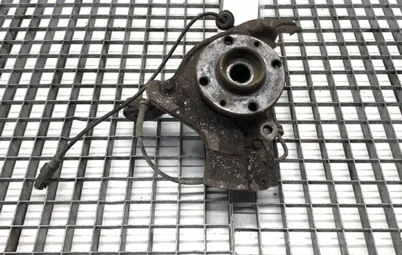 Fiat Bravo Front wheel hub spindle knuckle 