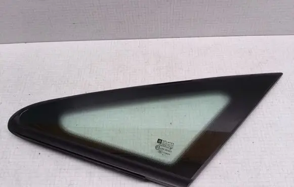 Opel Zafira B Front triangle window/glass 43R007951 DOT24AS2M19