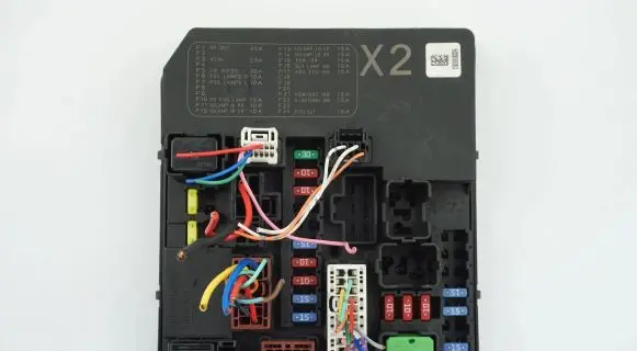 Nissan Leaf II (ZE1) Fuse module 284B74NM3A