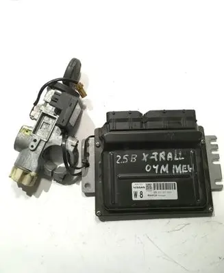 Nissan X-Trail T30 Engine ECU kit and lock set A56V22 UL93924 15166928