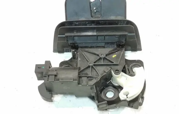 Audi A4 S4 B7 8E 8H Tailgate/trunk/boot lock/catch/latch 8P4827505B