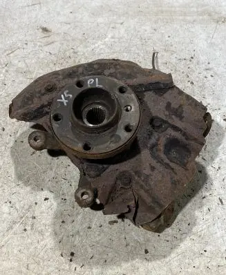 BMW X5 E53 Front wheel hub spindle knuckle