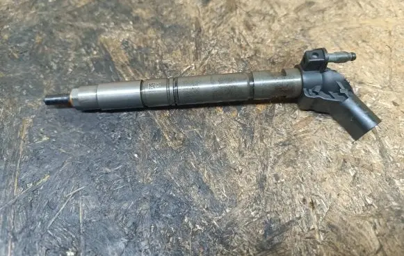 Audi A6 S6 C7 4G Fuel injector 059130277CR 0445117042