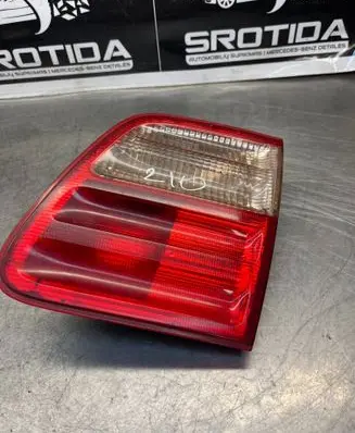 Mercedes-Benz E W210 Tailgate rear/tail lights A2108206064
