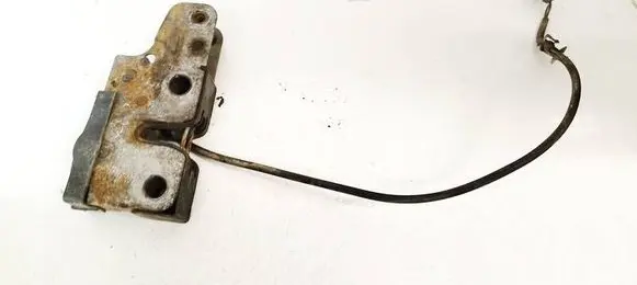 Volkswagen PASSAT B6 Engine bonnet/hood lock/catch 