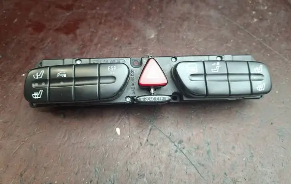 Mercedes-Benz C W203 Hazard light switch 2038208210 3306100101