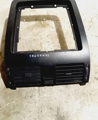 Volkswagen Touran I Dash center air vent grill 1T1819728B