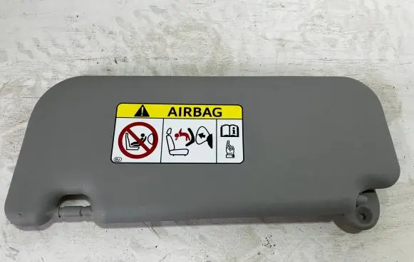 Toyota Auris E180 Sun visor