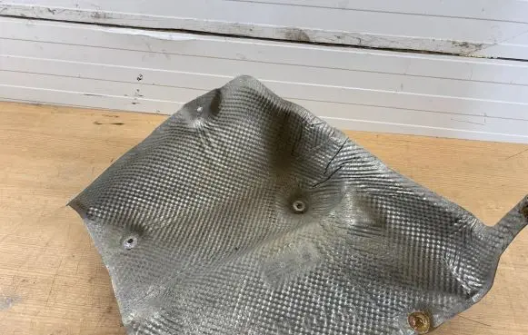 BMW 5 GT F07 Exhaust heat shield 7193499