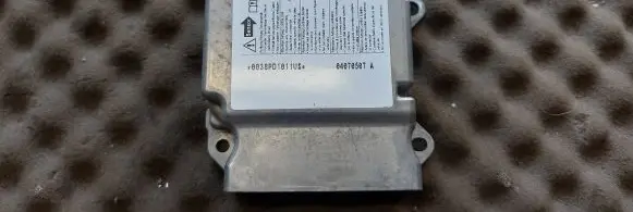 Skoda Octavia Mk2 (1Z) Airbag control unit/module 1K0909605T