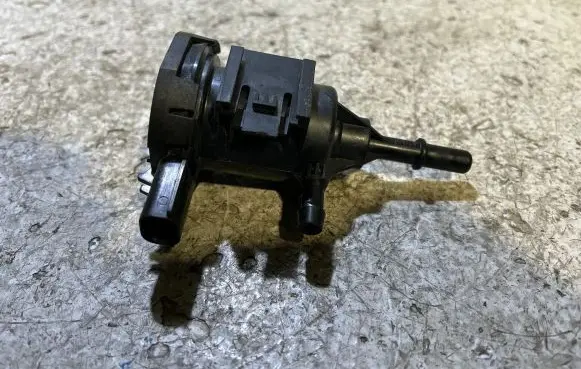 Jeep Patriot Turbo solenoid valve 04891741AA