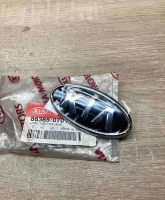 KIA Picanto Manufacturer badge logo/emblem 8636507011