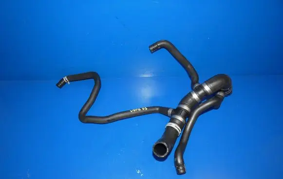 Volvo V60 Engine coolant pipe/hose 31686003