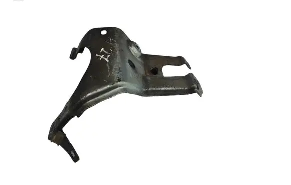 Toyota Avensis T220 Other engine bay part
