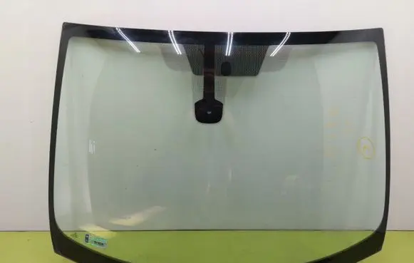 Peugeot 407 Front windscreen/windshield window