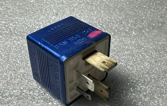 Audi A6 S6 C6 4F Other relay 8A0951253