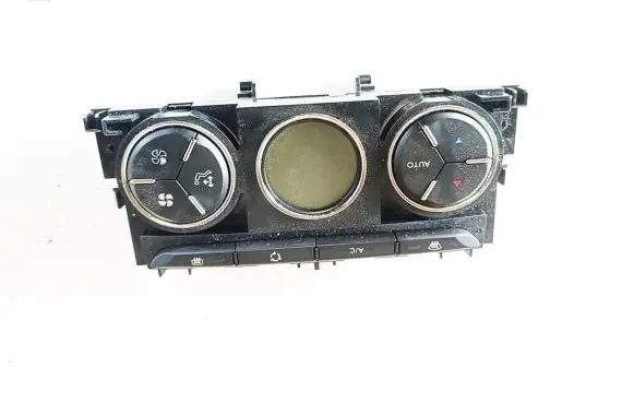 Citroen DS3 Climate control unit 96831720xt
