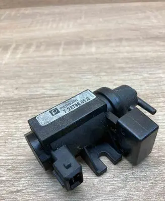 BMW 7 E38 Vacuum valve 722796010