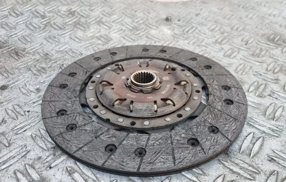 Alfa Romeo 159 Clutch pressure plate 55197088