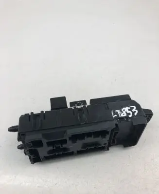 Volvo S40, V40 Fuse module 30889989