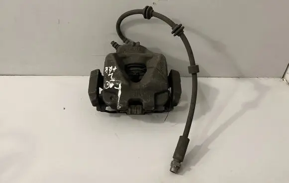 BMW 5 F10 F11 Front brake caliper 5724