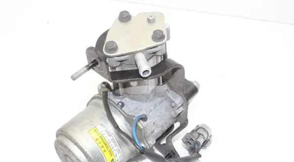 Mitsubishi Outlander Vacuum pump