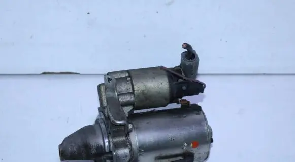 Toyota Yaris Starter motor 281000Q031 F000AL0321