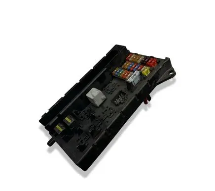 Mercedes-Benz Sprinter W906 Fuse module 9065450101 ZGS002 5311F0117